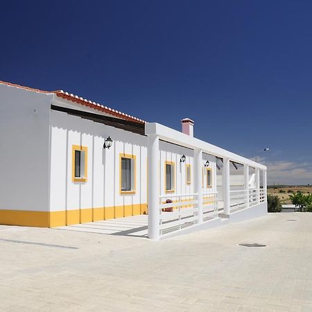 Corvos E Cadavais Villa Almodôvar Exteriör bild
