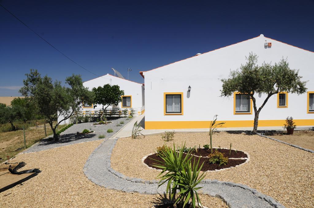 Corvos E Cadavais Villa Almodôvar Exteriör bild